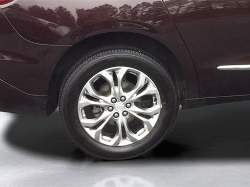 Used 2020 Buick Enclave Avenir w/ Avenir Technology Package image 17
