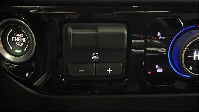 New 2026 Chevrolet Silverado 1500 RST w/ Dark Appearance Package AWD/4WD image 29