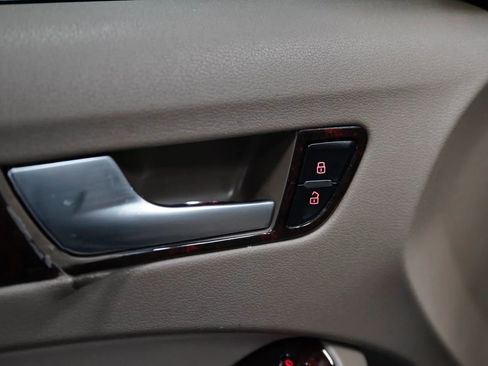 Used 2010 Audi A4 2.0T Premium Plus image 39