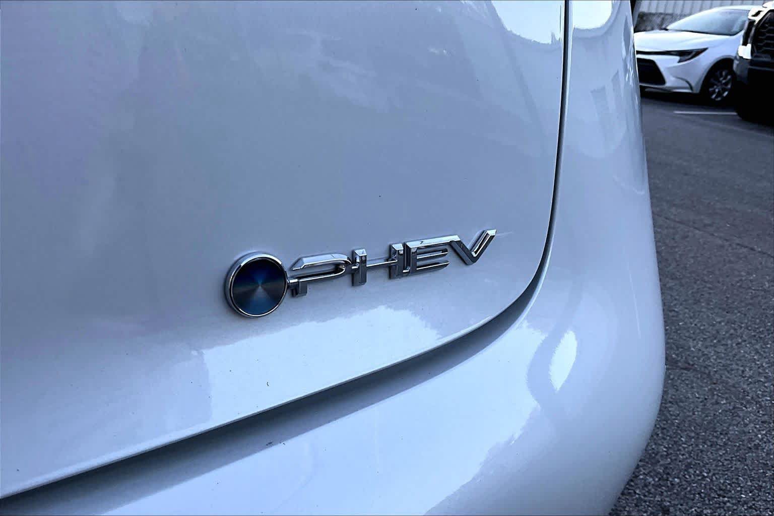 Used 2026 Toyota Prius Plug-In Hybrid FWD image 10