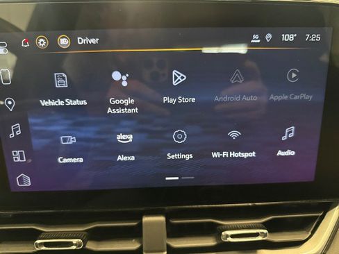 Used 2025 Chevrolet Equinox LT w/ Safety and Technology Package FWD image 21