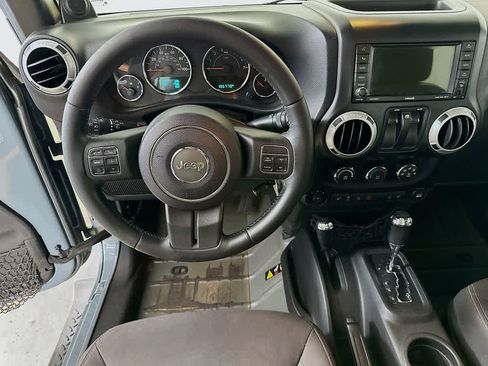 Used 2014 Jeep Wrangler Sahara w/ Connectivity Group AWD/4WD image 10
