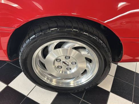 Used 1993 Chevrolet Corvette Coupe RWD image 7