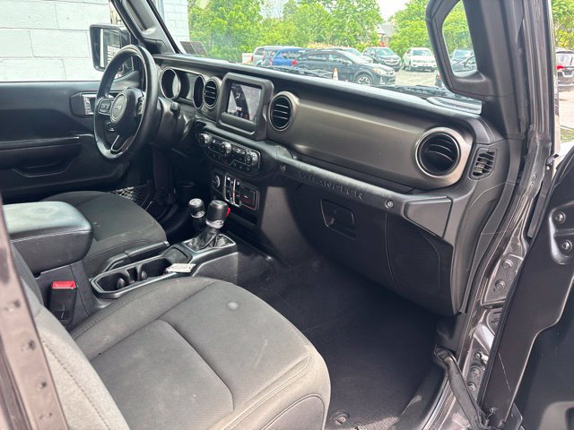 Used 2021 Jeep Wrangler Unlimited Sport AWD/4WD image 9