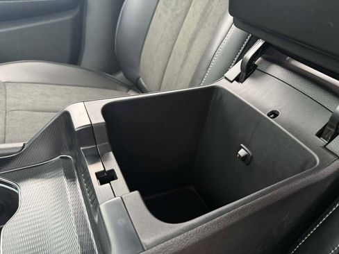 New 2025 Jeep Grand Cherokee L Laredo image 34