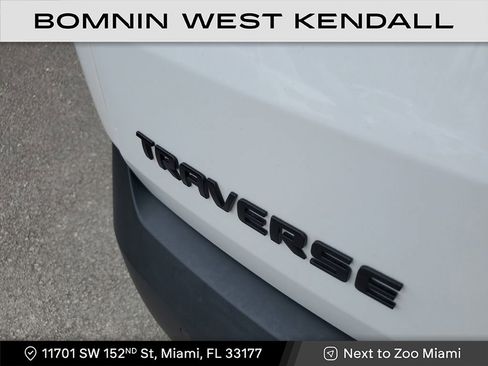 Used 2022 Chevrolet Traverse LT w/ Midnight/Sport Edition image 12