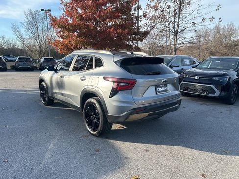 Used 2025 Chevrolet Trax ACTIV w/ Driver Confidence Package image 5