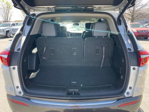 Used 2018 Buick Enclave Essence w/ LPO, Hit The Road Package image 7