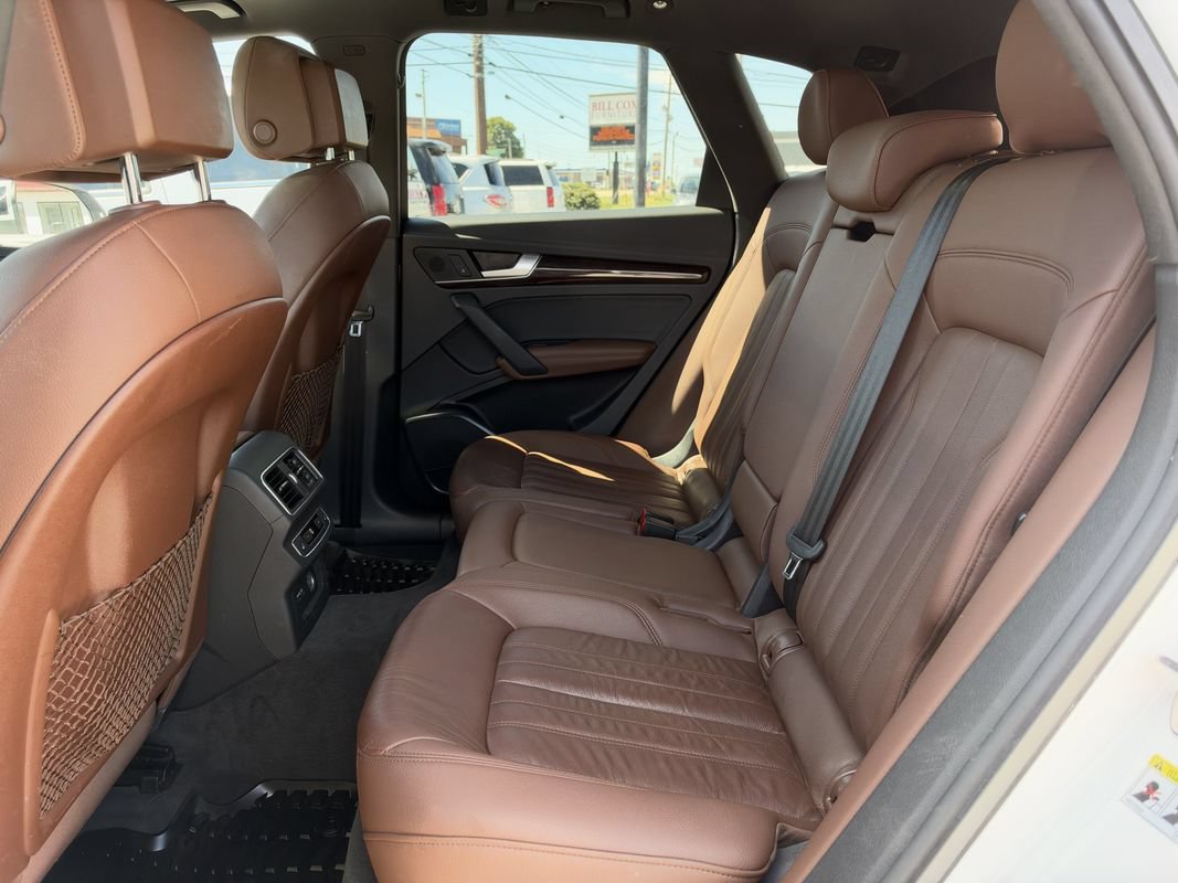 Used 2019 Audi Q5 2.0T Premium Plus w/ Premium Plus Package AWD/4WD image 13