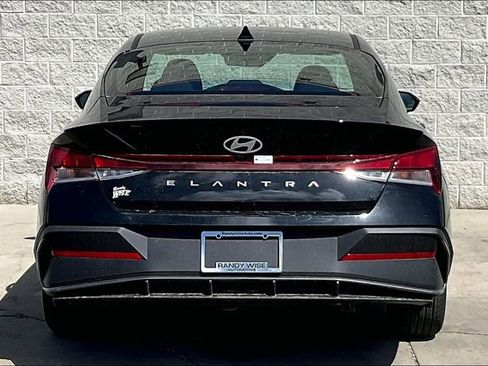 New 2025 Hyundai Elantra Sport image 4