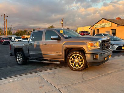 Used 2015 GMC Sierra 1500 SLT w/ SLT Crew Cab Value Package