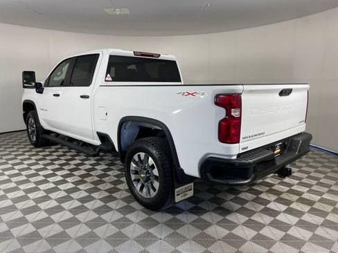 New 2026 Chevrolet Silverado 2500 Custom w/ Custom Value Package AWD/4WD image 11