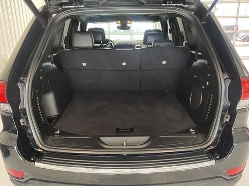 Used 2021 Jeep Grand Cherokee Limited w/ Luxury Group II image 17