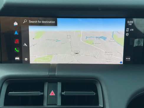 Used 2020 Porsche Taycan 4S w/ Premium Package image 28