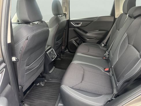 Used 2019 Subaru Forester Premium AWD/4WD image 12