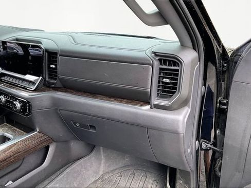 Used 2023 GMC Sierra 1500 Elevation w/ Elevation Premium Package image 18