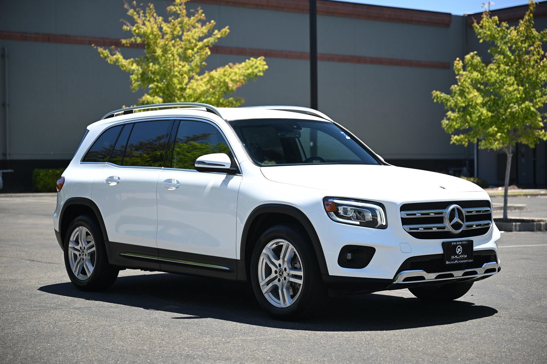 Used 2021 Mercedes-Benz GLB 250 4MATIC image 1