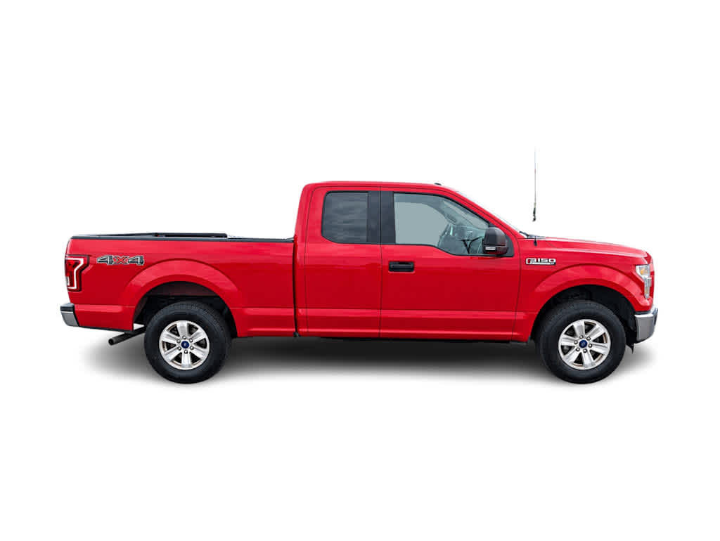 Used 2015 Ford F150 XLT w/ Equipment Group 301A Mid AWD/4WD image 4