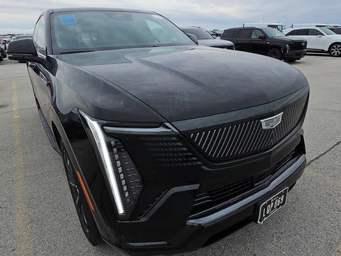 Used 2025 Cadillac Escalade IQ Sport 2 AWD/4WD image 2