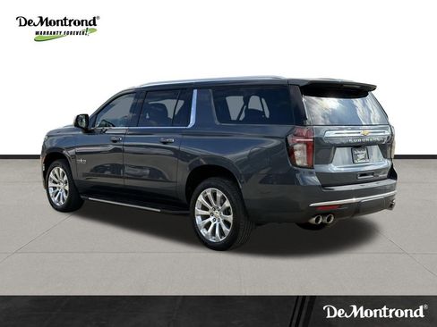 Used 2021 Chevrolet Suburban Premier w/ Premium Package image 7