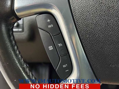 Used 2017 Chevrolet Traverse LT image 38