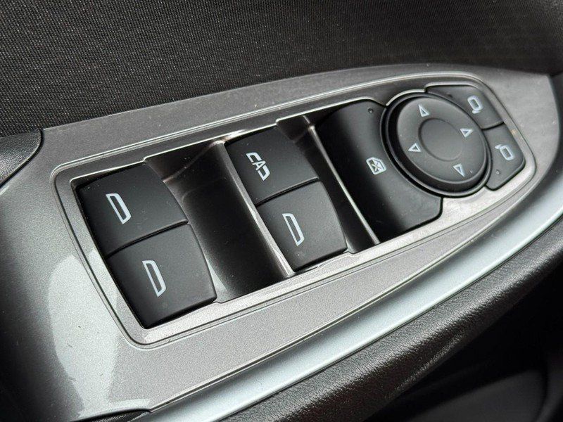 Used 2024 Chevrolet Malibu LT FWD image 21