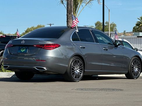 Used 2025 Mercedes-Benz C 300 4MATIC Sedan image 4