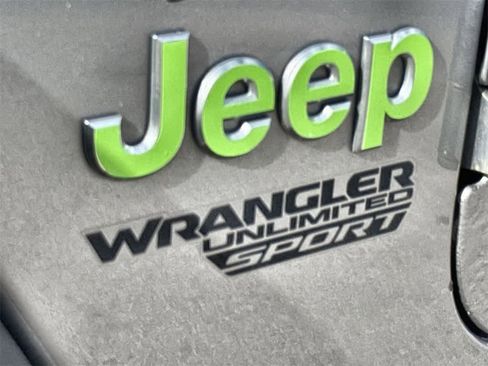 Used 2018 Jeep Wrangler Unlimited Sport S image 8