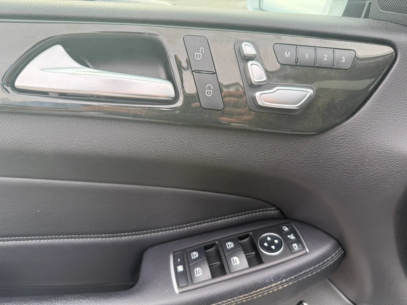 Used 2016 Mercedes-Benz GLE 350 image 23