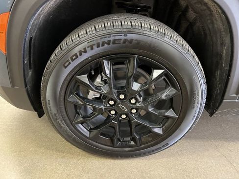 Used 2024 Chevrolet Traverse LT w/ Midnight/Sport Edition image 33