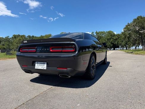 Used 2019 Dodge Challenger R/T RWD image 6