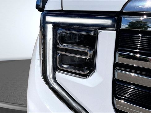 Used 2024 GMC Sierra 1500 SLT AWD/4WD image 29