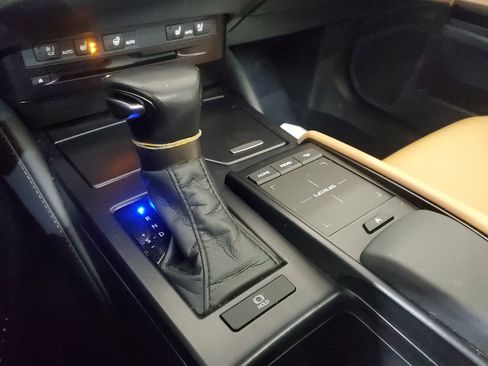 Used 2022 Lexus ES 350 w/ Premium Package image 29