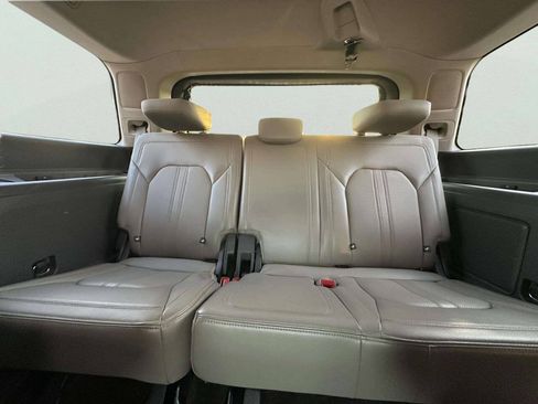 Used 2019 Ford Expedition Limited w/ Equipment Group 301A AWD/4WD image 14