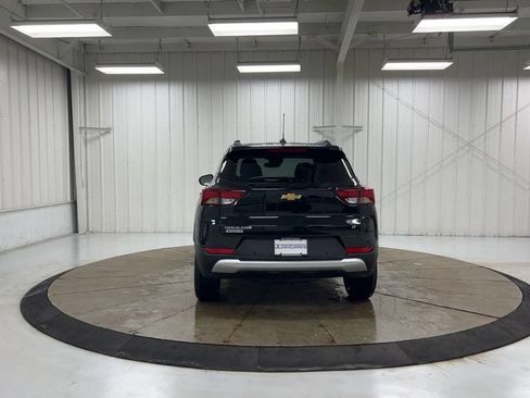 Used 2024 Chevrolet TrailBlazer LT w/ Convenience Package FWD image 7