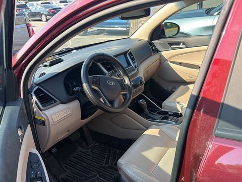 Used 2018 Hyundai Tucson Limited w/ Cargo Package FWD image 5