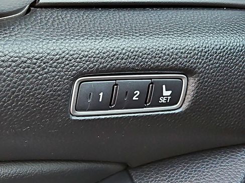 Used 2021 Honda Accord Touring image 25
