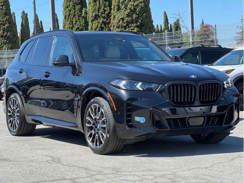 Used 2024 BMW X5 xDrive50e w/ Executive Package AWD/4WD image 3