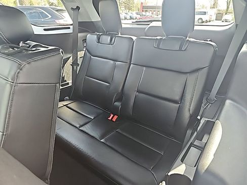 Used 2023 Ford Explorer Limited w/ Hybrid Equipment Group 310A AWD/4WD image 15