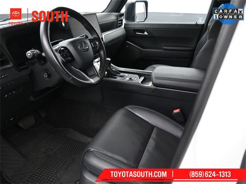 Used 2024 Lexus GX 550 550 Overtrail+ image 9