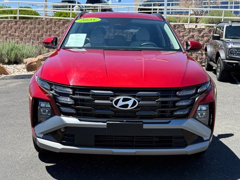 Used 2025 Hyundai Tucson SEL FWD image 3