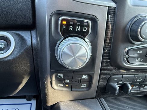 Used 2017 RAM 1500 Limited image 25