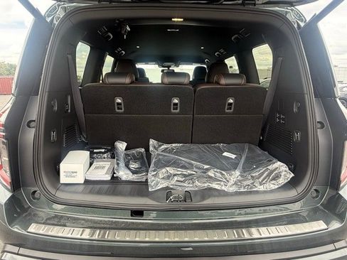 New 2026 Nissan Armada SL image 17