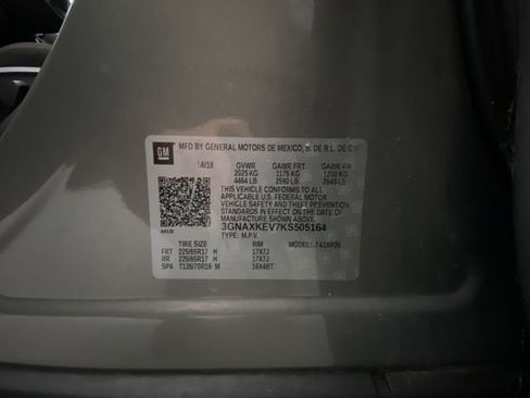 Used 2019 Chevrolet Equinox LT image 27