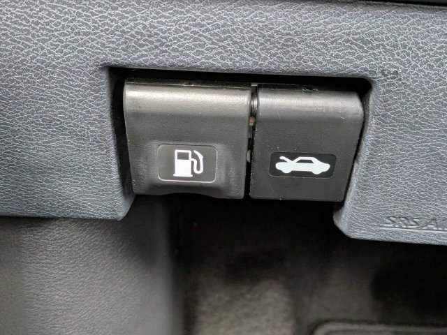 Used 2022 Nissan Kicks SV FWD image 26