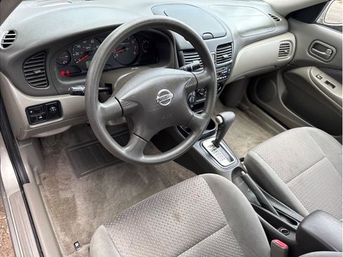 Used 2005 Nissan Sentra 1.8 S image 2