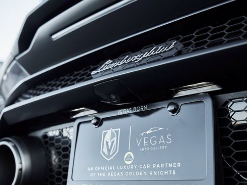 Used 2024 Lamborghini Huracan EVO image 25