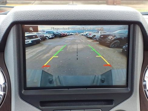 Used 2015 Ford F250 Lariat w/ Lariat Ultimate Package image 21