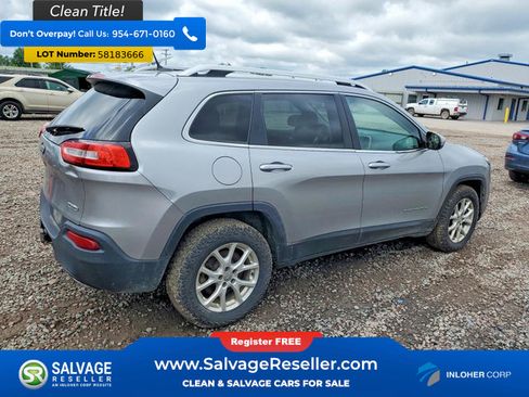 Used 2015 Jeep Cherokee Latitude w/ Cold Weather Group AWD/4WD image 4