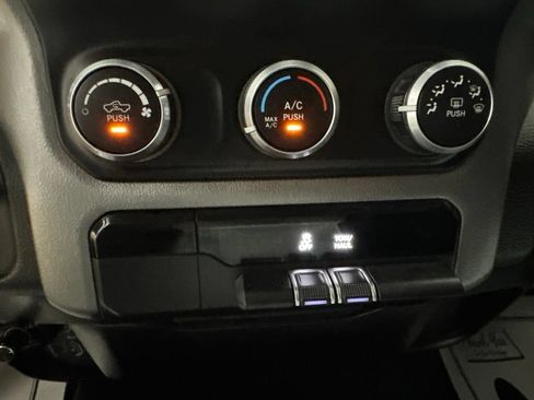 Used 2019 RAM 1500 Big Horn AWD/4WD image 23